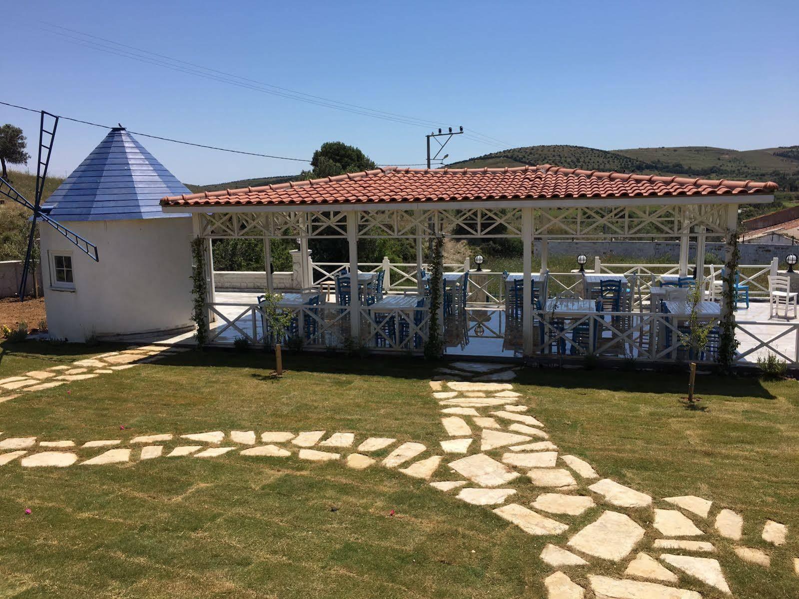 Mylos Hotel Бозджаада Екстериор снимка