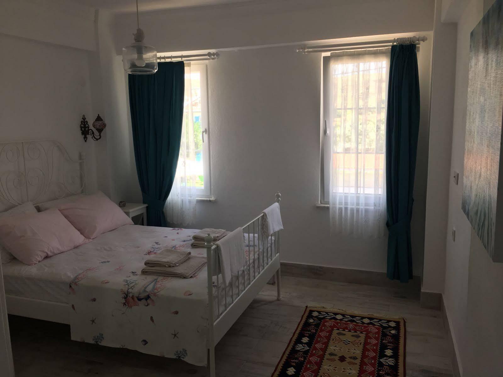Mylos Hotel Бозджаада Екстериор снимка