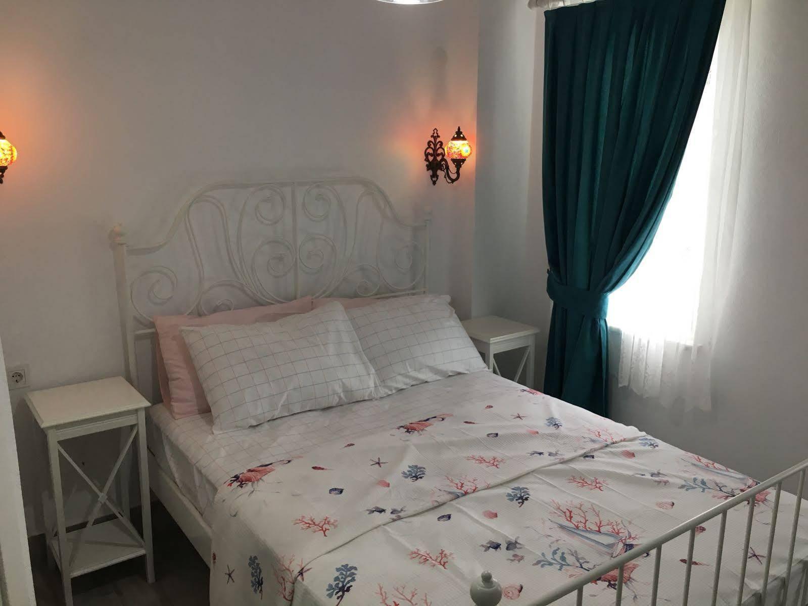 Mylos Hotel Бозджаада Екстериор снимка